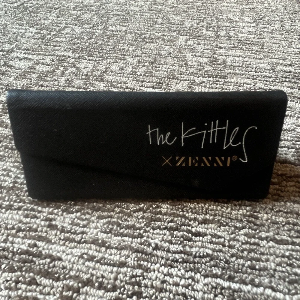 Zenni The Kittles Black Hard Case Eyeglass Case Flip Top for Glasses, Unisex